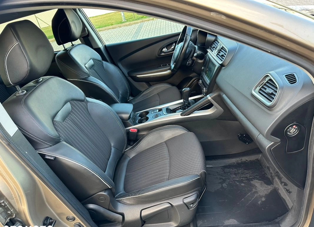 Renault Kadjar cena 59989 przebieg: 137070, rok produkcji 2016 z Piaseczno małe 781